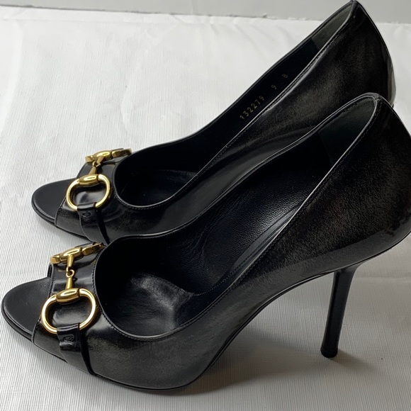 Gucci patent distressed horsebit peep toe pumps 9 - Picture 8 of 9